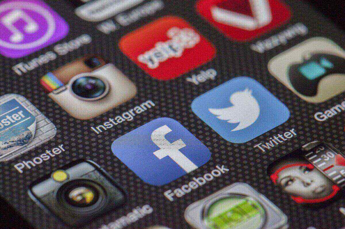 5 Errores de Diseño Gráfico que están arruinando las conversiones de tus campañas en redes sociales
