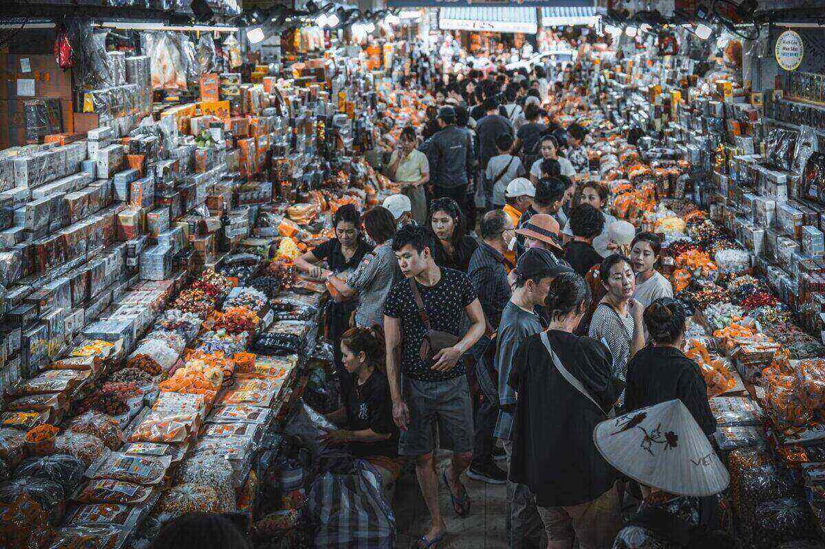 El Buyer Persona Local: Cómo Definir a Tu Cliente Ideal para No Desperdiciar Tu Presupuesto Publicitario